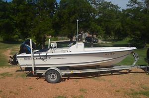 2001 Sea Hunt Navigator 19