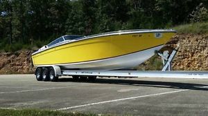1988 FORMULA 311 SR-1 THUNDERBIRD TWIN ENGINE POWERBOAT PERFORMANCE BOAT 31'