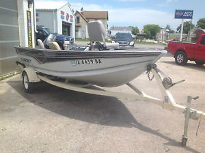 1997 Alumacraft Magnum 165 Deep V extra wide