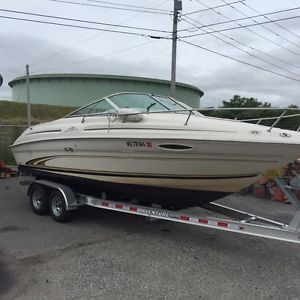 2001 Sea Ray 21' Express Cruiser