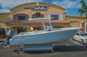 2016 Sportsman Heritage 251 Center Console