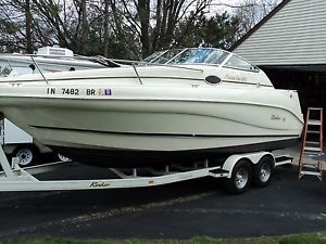 2000 Rinker  Fiesta Vee 242 image 1