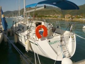 36ft Sailing Yacht - Sleeps up to eight persons