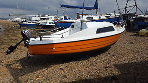 Pedro 17 Trailer Sailer with Mariner 3.5 and mooring