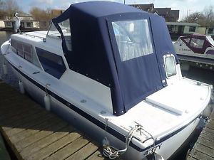 Gorgeous Broom Ocean 30 Six Berth Boat / Cruiser. Fully renovated throughout.