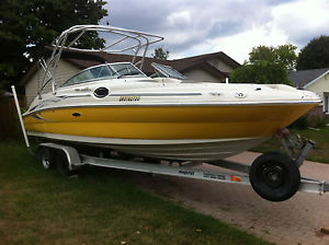 2005 SEARAY 240 SUNDECK-- GREAT CONDITION  --  LOW HOURS 174  ----