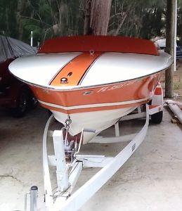 Donzi 21 GT Classic Speed Boat-No Reserve!