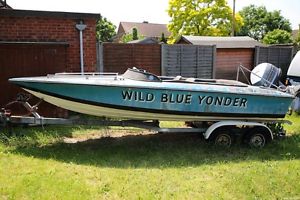 Crusader 16ft Speed/Ski boat