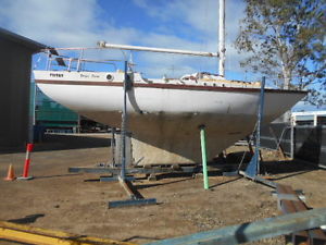 Manitou 32ft sloop yacht (Paynesville boat yard Victoria 3880) No Reserve!!!!!