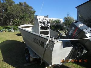 DAMAGED ALLOY BOAT WITH YAMAHA 90HP MOTOR & TRAILER