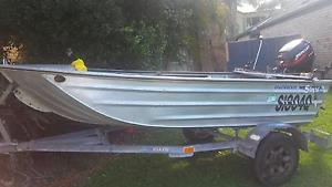 3.4m V-NOSE PUNT with 15hp 4 stroke motor and trailer plus more....