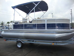 Berkshire B20C2   20' Pontoon