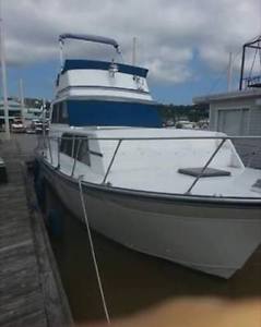 1985 Marinette Flybridge