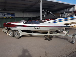 SKI BOAT SLEEKLINE PURSUIT