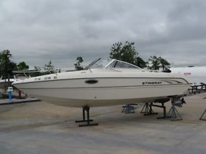 2002 Stingray 220CX