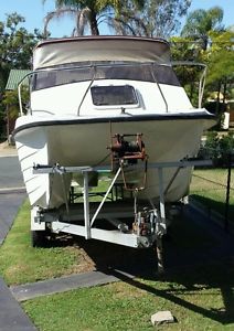 SHARKCAT 5.6mtr Bruce Harris 4 cyl Volvo Penta boat Shark Cat
