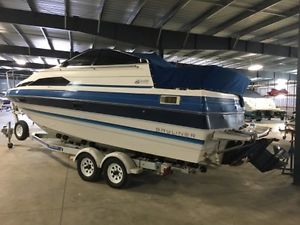 1988 Bayliner 2455 Sunbridge