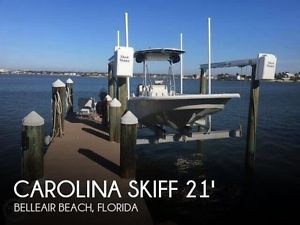 2009 Carolina Skiff 218 DLV