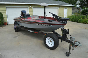 1989 Bass Tracker 1800 TF