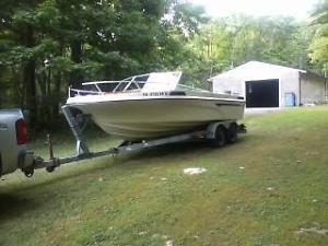 1978 Mark Twain 200 V Cuddy