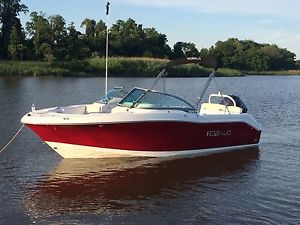 2014 Robalo R207