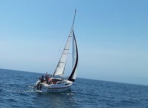 1989 MacGregor 26 d sailboat