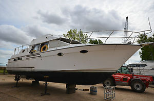 1992 OCEAN ALEXANDER 460 POWER BOAT - CATAPILLAR 3208 DIESEL - FIRE DAMAGED