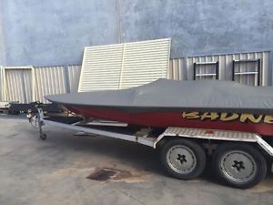 speedboat