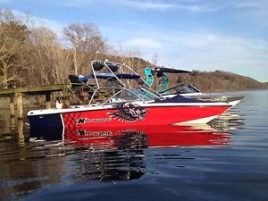 Ski Nautique Air 216 wakeboard boat