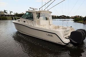 2012 Boston Whaler 345 Conquest