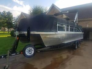 2013 G3 Suncatcher Tritoon