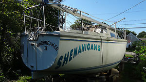 1980 Catalina 25' Tall-Rig Sailboat - Sails, Mast & Rudder Included - Shoal Keel