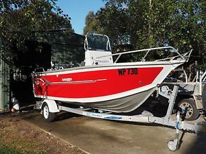 2015 BlueFin CENTRE CONSOLE BOAT