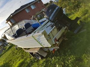Stacer 4.6 m with mercury 80 hp