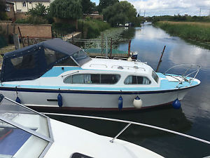 Elysian 27 Cabin Cruiser