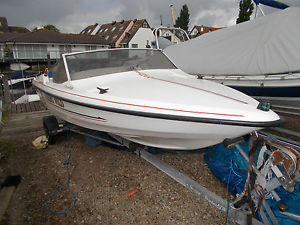 for sale fletcher  bravo very good condition,  susuki 65hp, roller trailer