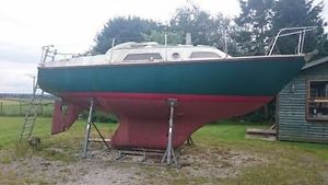 hurley 24 sailing boat       spares or repair