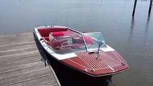 Wooden Antique 1959 Century Boat 19ft