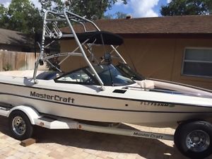1995 Mastercraft ProStar 205