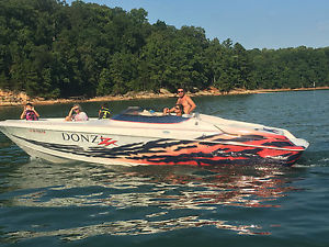2001 DONZI ZXO OPEN BOW