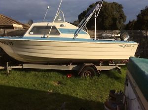 Boat 5 metre savage pacific