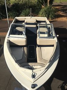 Bayliner Capri Bowrider