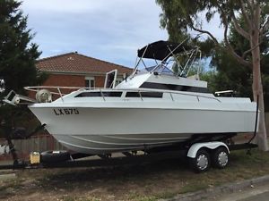 Hartley 22ft Cabin Cruiser Fishing Boat Inboard Outboard Holden Marinised V8