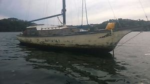 CLASSIC CUTTER RIGGED YACHT - NEEDS WORK