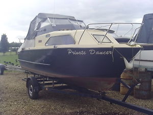 FLORENCE MARINE INTERNATIONAL DANCER 17.5 FT CRUISER WITH 6BHP YAMAHA 2 STROKE