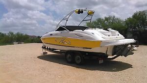 2004 Monterey Explorer