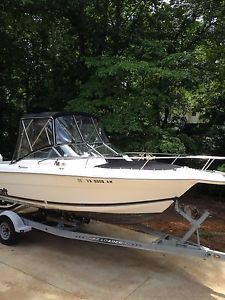 2000 Wellcraft 210 Sportsman