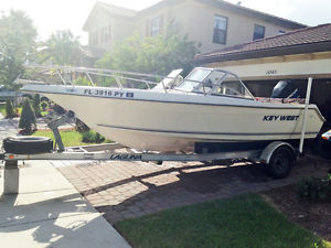 Key West 2020DC, 2006 Murcury 135HP. Includes Trailer