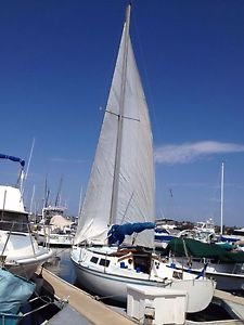 1977 Capitol Yachts Newport 28
