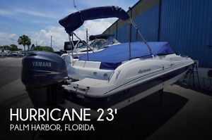 2010 Hurricane Sun Deck 2300 OB